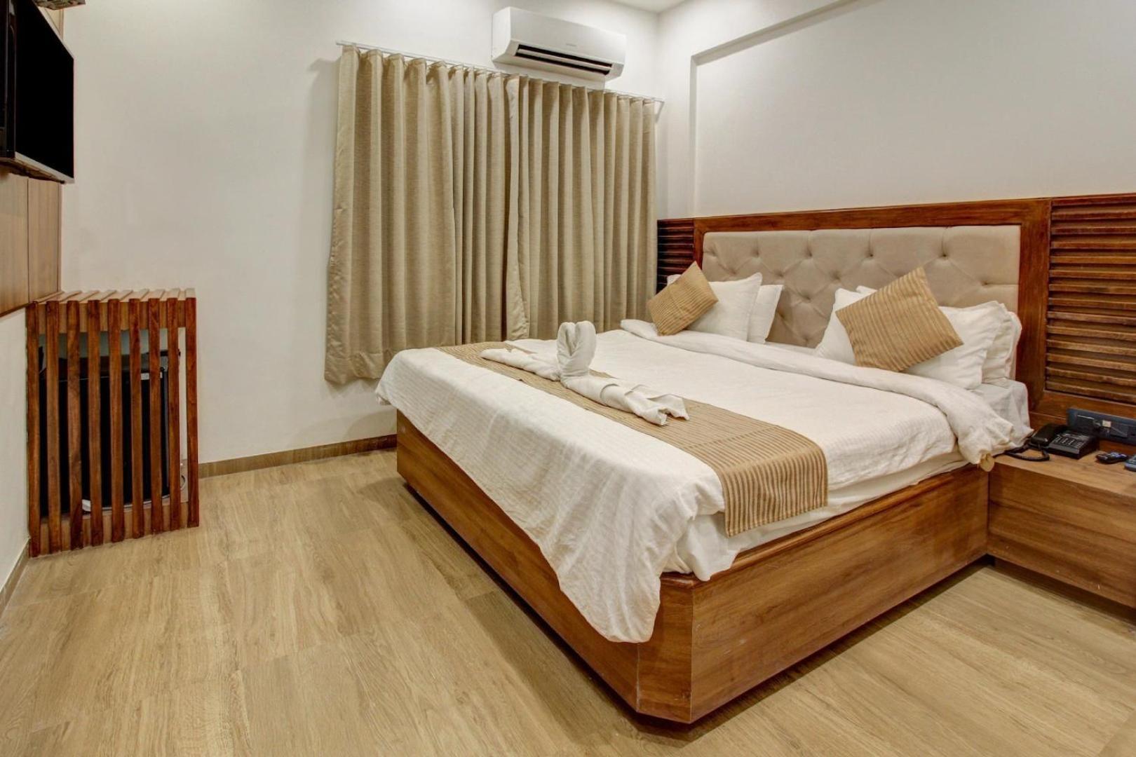 Hotel Evershine ราชโกฎิ ภายนอก รูปภาพ
